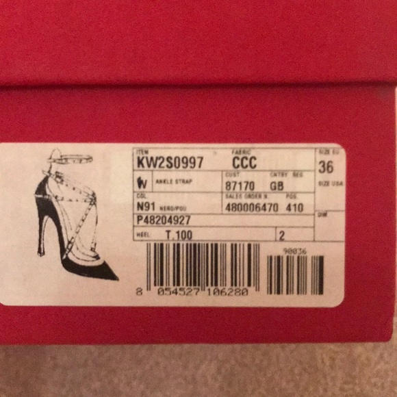 Authentic Valentino Pumps - Picture 7 of 8